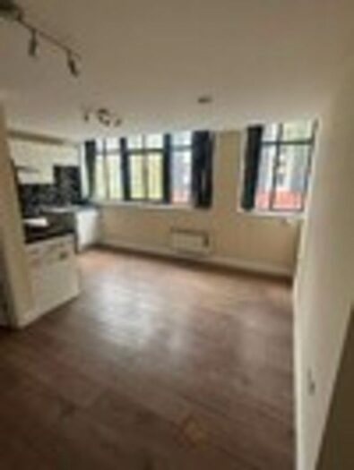 2 Bedroom Flat To Rent In Ednam Court, Ednam Road, Dudley, DY1