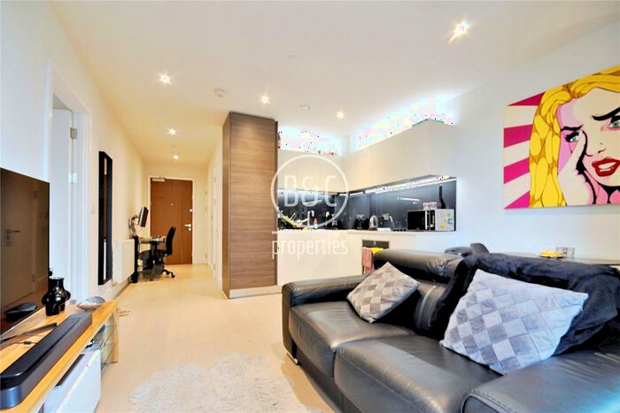 1 Bedroom Flat To Rent In Pegler Square, Kidbrooke Village, London, SE3