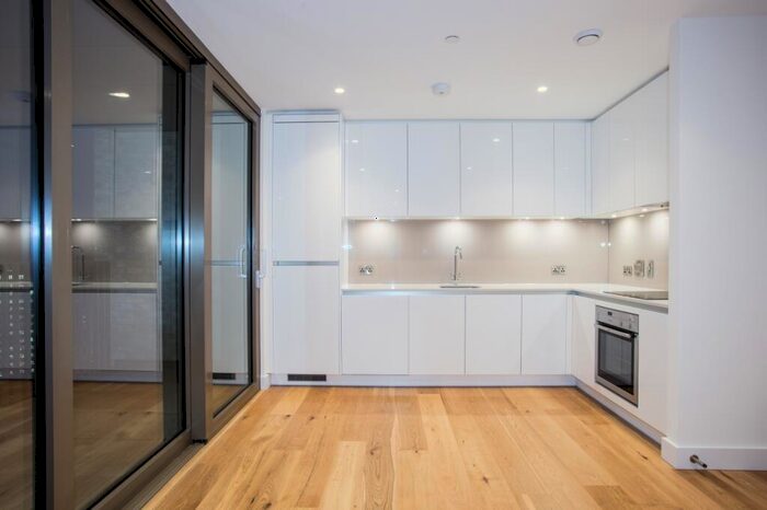 2 Bedroom Apartment To Rent In Vita Apartments, Croydon, London, CR0