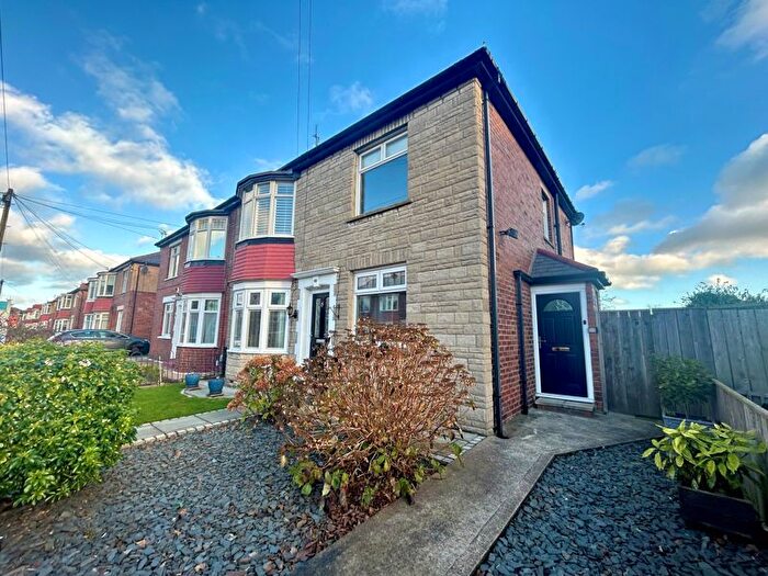 2 Bedroom Flat To Rent In Closefield Grove, Whitley Bay, NE25