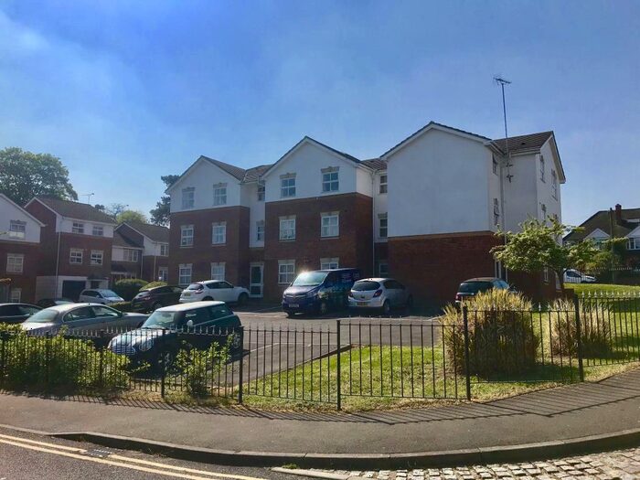 2 Bedroom Apartment To Rent In Elm Park, Reading, RG30