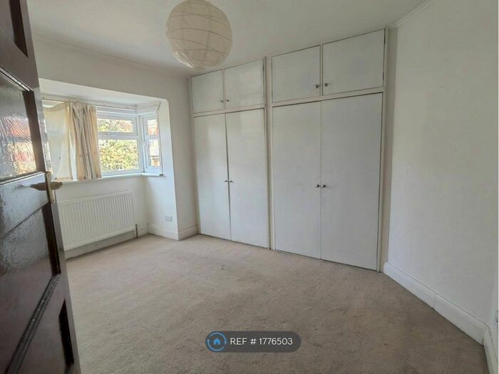 4 Bedroom Terraced House To Rent In Eden Park Avenue, Beckenham, BR3