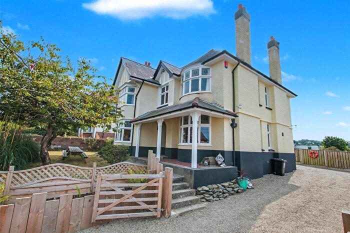 4 Bedroom Detached House For Sale In Aberporth, Cardigan, SA43