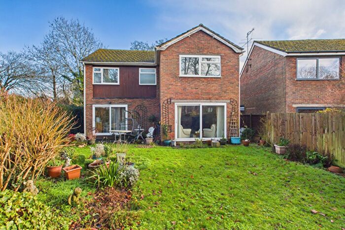 4 Bedroom Detached House For Sale In Old Fishery Lane, Hemel Hempstead, HP1