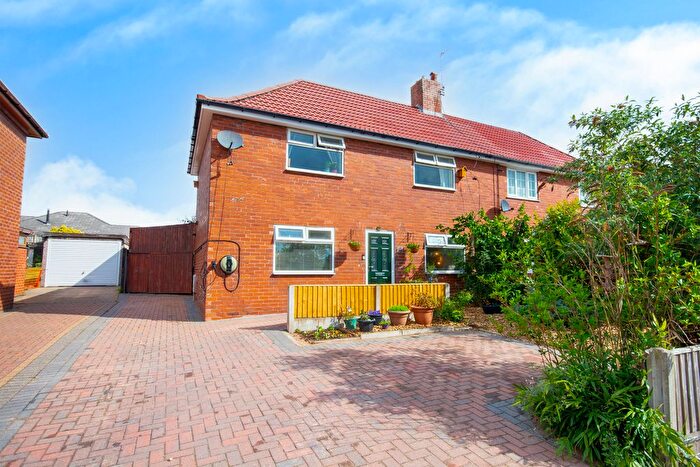 4 Bedroom Semi Detached House For Sale In Second Avenue, Edwinstowe, Mansfield, Nottinghamshire, NG21