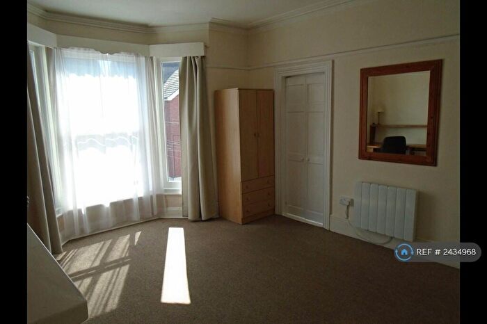Studio To Rent In Elphinstone Road, Southsea, PO5