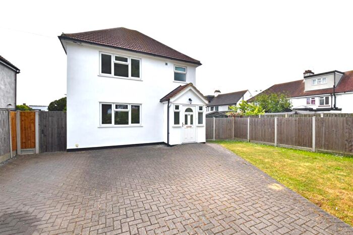 3 Bedroom Detached House To Rent In Avro Road, Southend-On-Sea, SS2