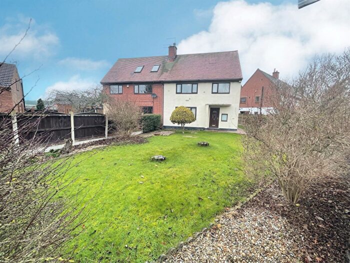 3 Bedroom Semi-Detached House For Sale In Rose Avenue, Upton, Pontefract, WF9