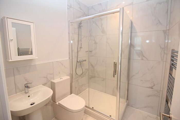 2 Bedroom Apartment To Rent In Radford Way, CM12