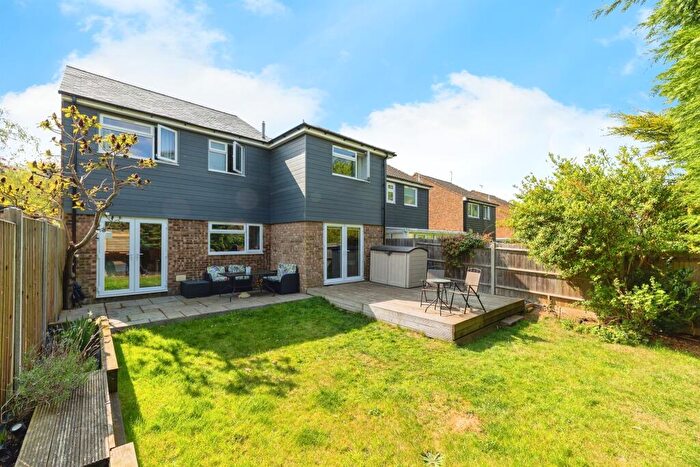 4 Bedroom Detached House For Sale In The Paddocks, Welwyn Garden City, AL7