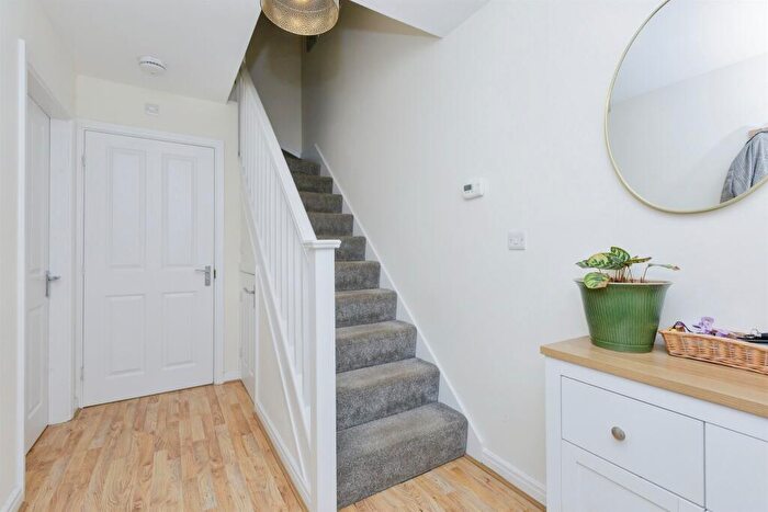 3 Bedroom Town House For Sale In Buxton Crescent, Broughton Astley, Leicester, LE9