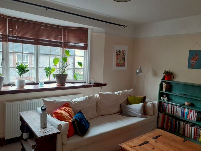 2 Bedroom Maisonette To Rent In Western Road, Lewes, BN7