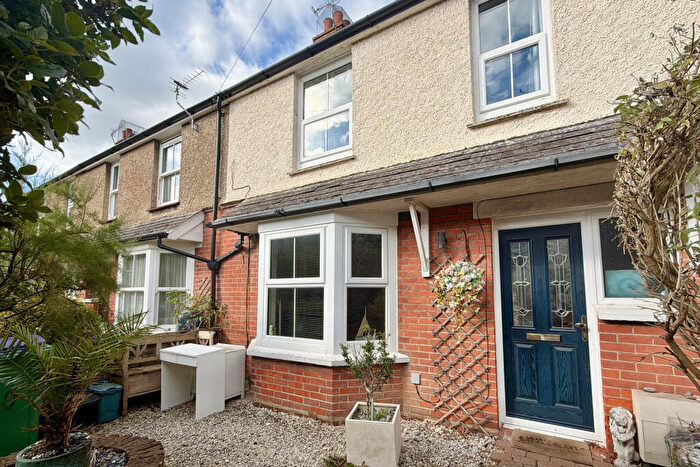 3 Bedroom End Of Terrace House For Sale In Lynton Road, Hythe, Kent, CT21