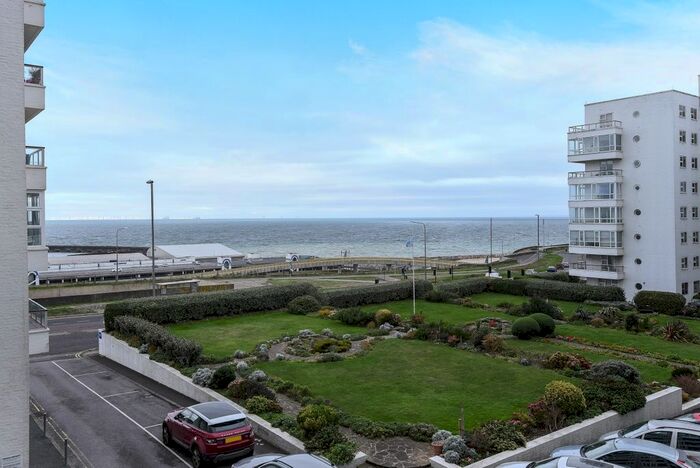 2 Bedroom Flat To Rent In Marine Gate, Marine Drive, Brighton, BN2