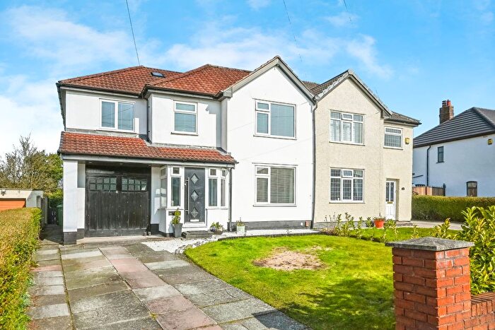 5 Bedroom Semi-Detached House For Sale In Moss Lane, Lydiate, Liverpool, Merseyside, L31