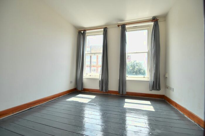 1 Bedroom Flat To Rent In Stoke Newington Church Street, Stoke Newington, N16