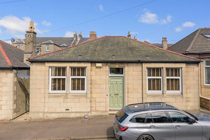 2 Bedroom Detached Bungalow For Sale In South Dewar Street, Dunfermline, KY12