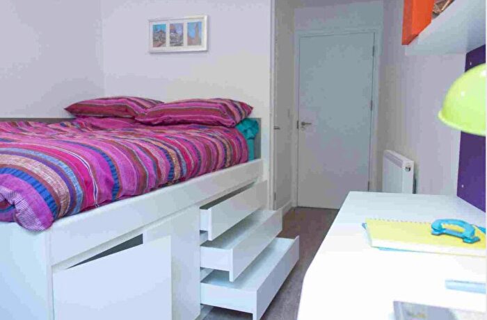 6 Bedroom Private Hall To Rent In Pipe Lane, Bristol, BS1