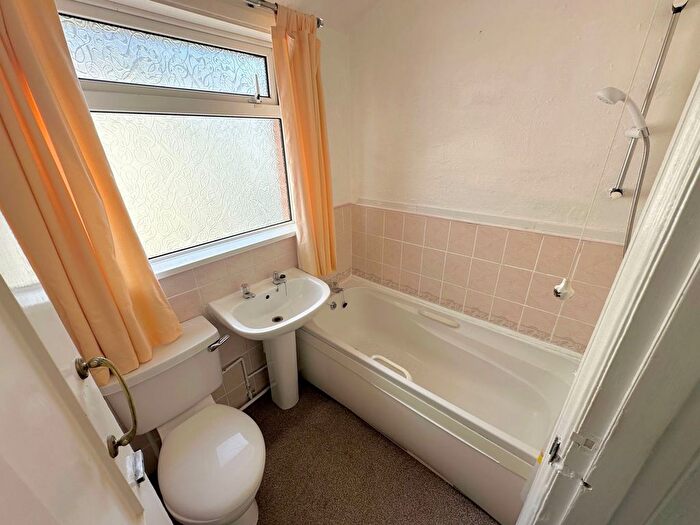 1 Bedroom Flat For Sale In Higher Polsham Road, Paignton, Devon, TQ3