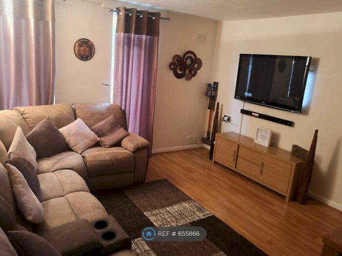 1 Bedroom Flat To Rent In Jetstar Way, Northolt, UB5