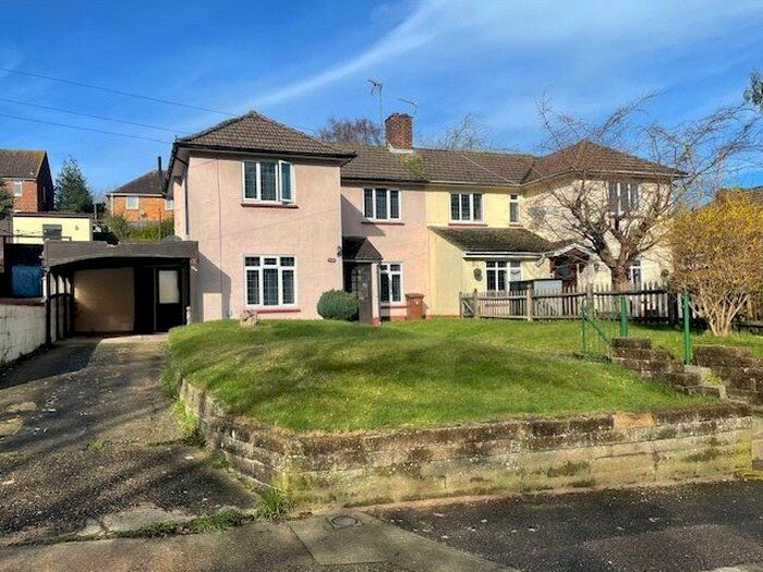 3 Bedroom Semi-Detached House To Rent In Churchill Avenue, Chatham, Kent, ME5