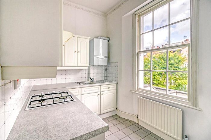 Flat To Rent In Mornington Terrace, Camden, NW1