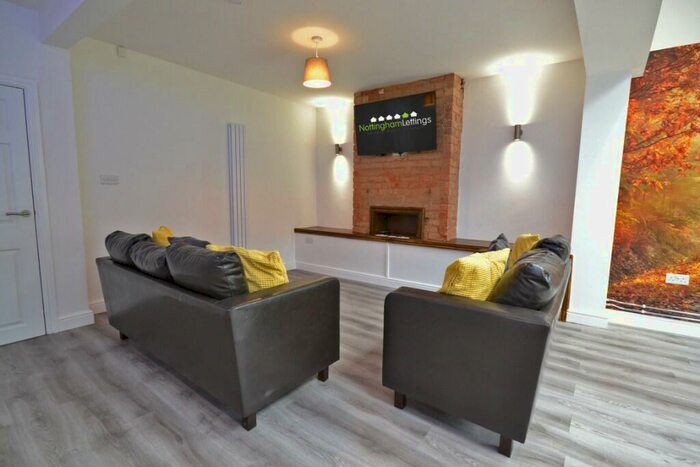 6 Bedroom House To Rent In Lower Road, Beeston, NG9