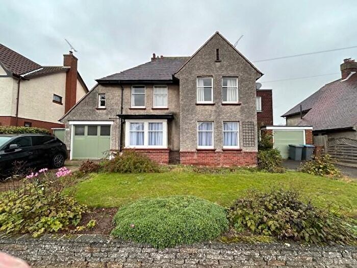 3 Bedroom Flat To Rent In Garrison Lane, Felixstowe, IP11