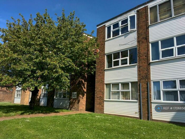 1 Bedroom Flat To Rent In Littlehampton Road, Worthing, BN13