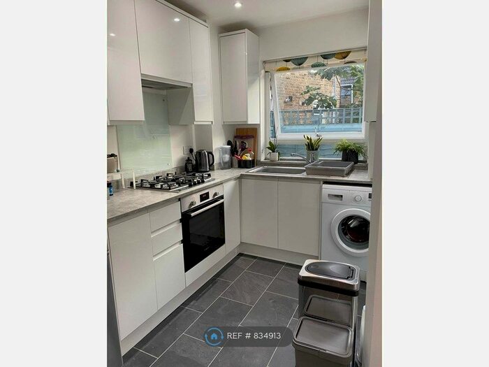 2 Bedroom Terraced House To Rent In Scrooby Street, London, SE6