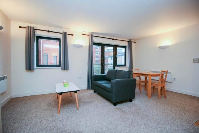 Studio To Rent In Browning Street, Edgbaston, Birmingham, B16