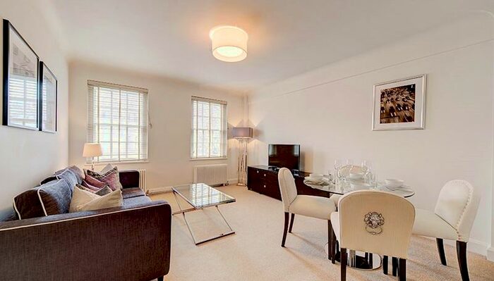 2 Bedroom Flat To Rent In Pelham Court, London, SW3