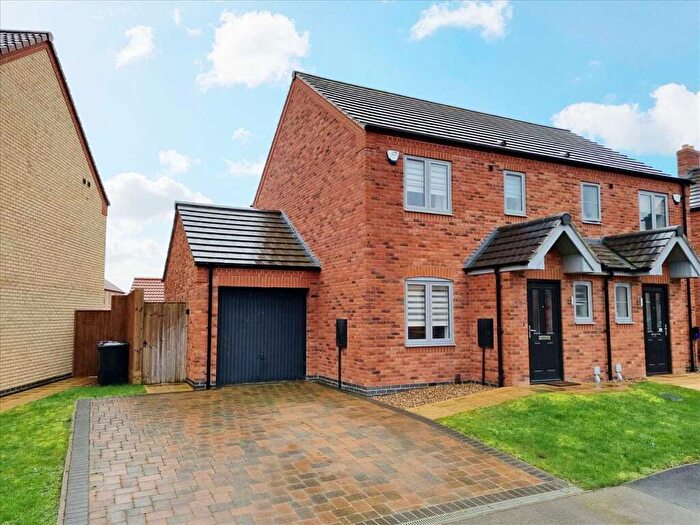 3 Bedroom Semi Detached House For Sale In Park Hill, Quarrington, NG34