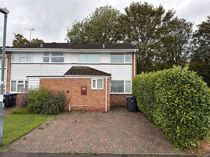 2 Bedroom House To Rent In Antelope Gardens, Warwick, CV34