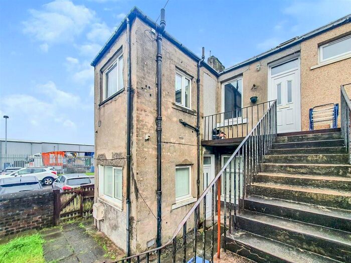 2 Bedroom Maisonette To Rent In Parker Terrace, Leven, KY8