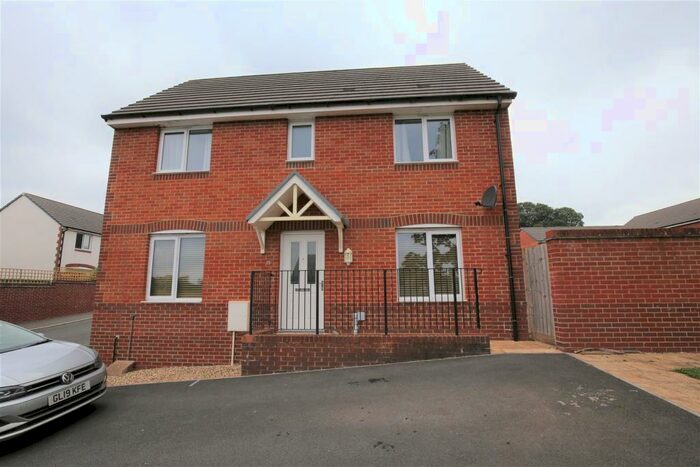 3 Bedroom House To Rent In Allotment Approach, Tiverton, EX16