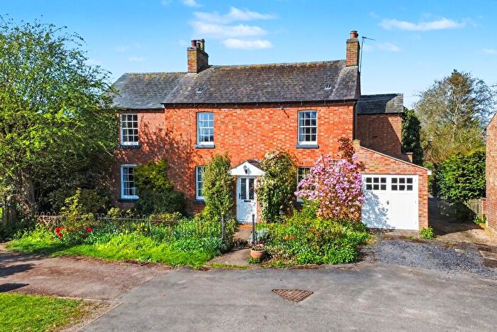 3 Bedroom Detached House For Sale In The Green, Broadwell, Rugby, CV23