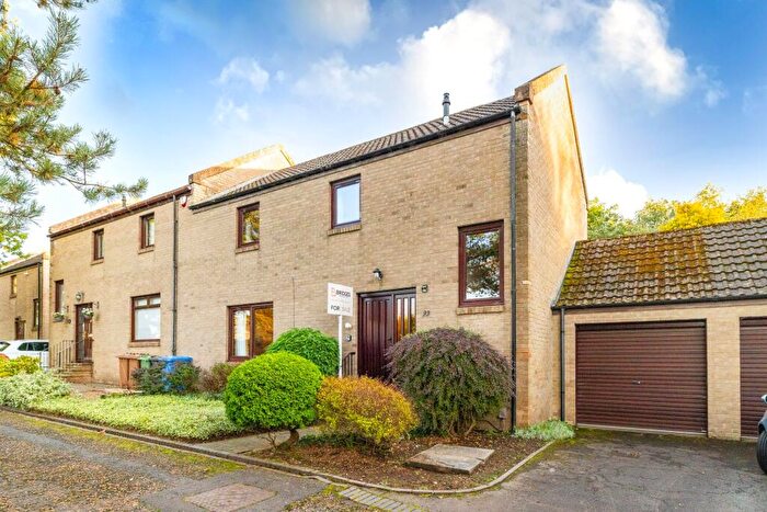 4 Bedroom Semi Detached House For Sale In Kirk Lane, Livingston Village, EH54
