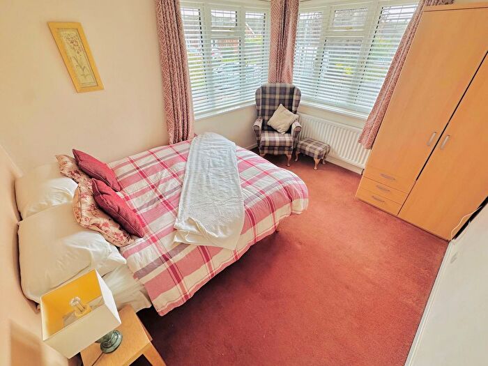 3 Bedroom Bungalow For Sale In Spencer Close, The Straits, Lower Gornal, DY3