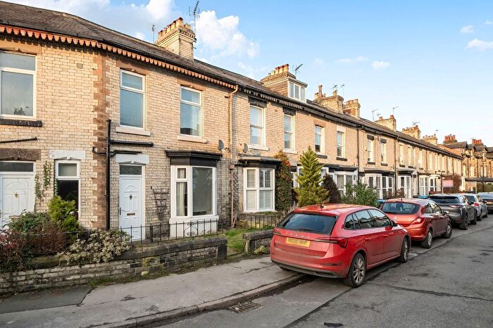 3 Bedroom Terraced House To Rent In Chatsworth Place, Harrogate, North Yorkshire, HG1
