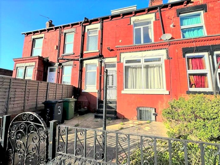 2 Bedroom Terraced House To Rent In Clifton Terrace, Harehills, Leeds, LS9