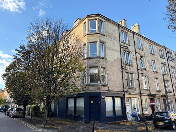 1 Bedroom Flat To Rent In Fowler Terrace, Edinburgh, EH11