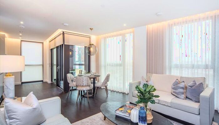 2 Bedroom Apartment To Rent In - Charles Clowes Walk, SW11