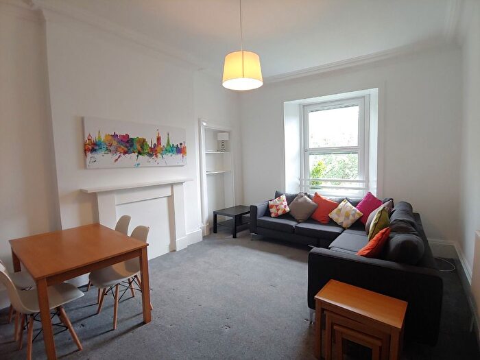 4 Bedroom Flat To Rent In Lothian Road, Tollcross, Edinburgh, EH3