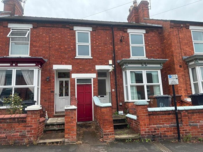 4 Bedroom House To Rent In May Crescent, Lincoln, LN1