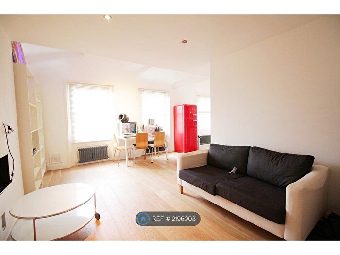 1 Bedroom Flat To Rent In King Henrys Road, London, NW3