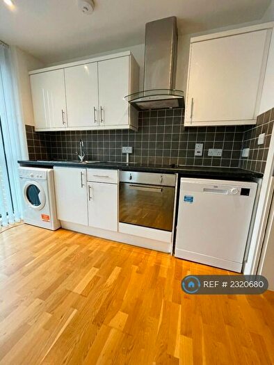 1 Bedroom Flat To Rent In Scrutton Street, London, EC2A