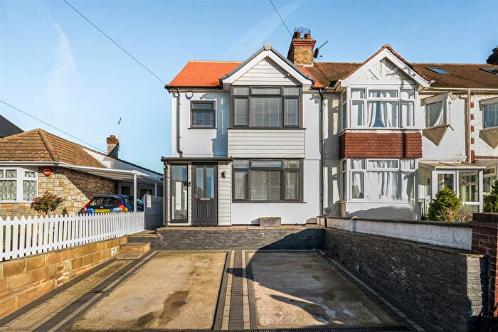 4 Bedroom End Terrace House For Sale In Margate Road, Ramsgate, CT12