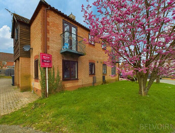 2 Bedroom Cluster House To Rent In Blenheim Way, Watton, IP25