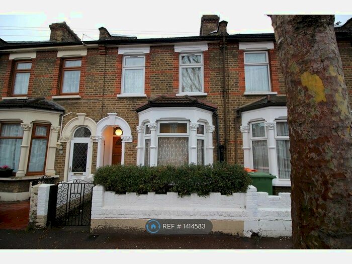 3 Bedroom Terraced House To Rent In Thorpe Road, London, E6